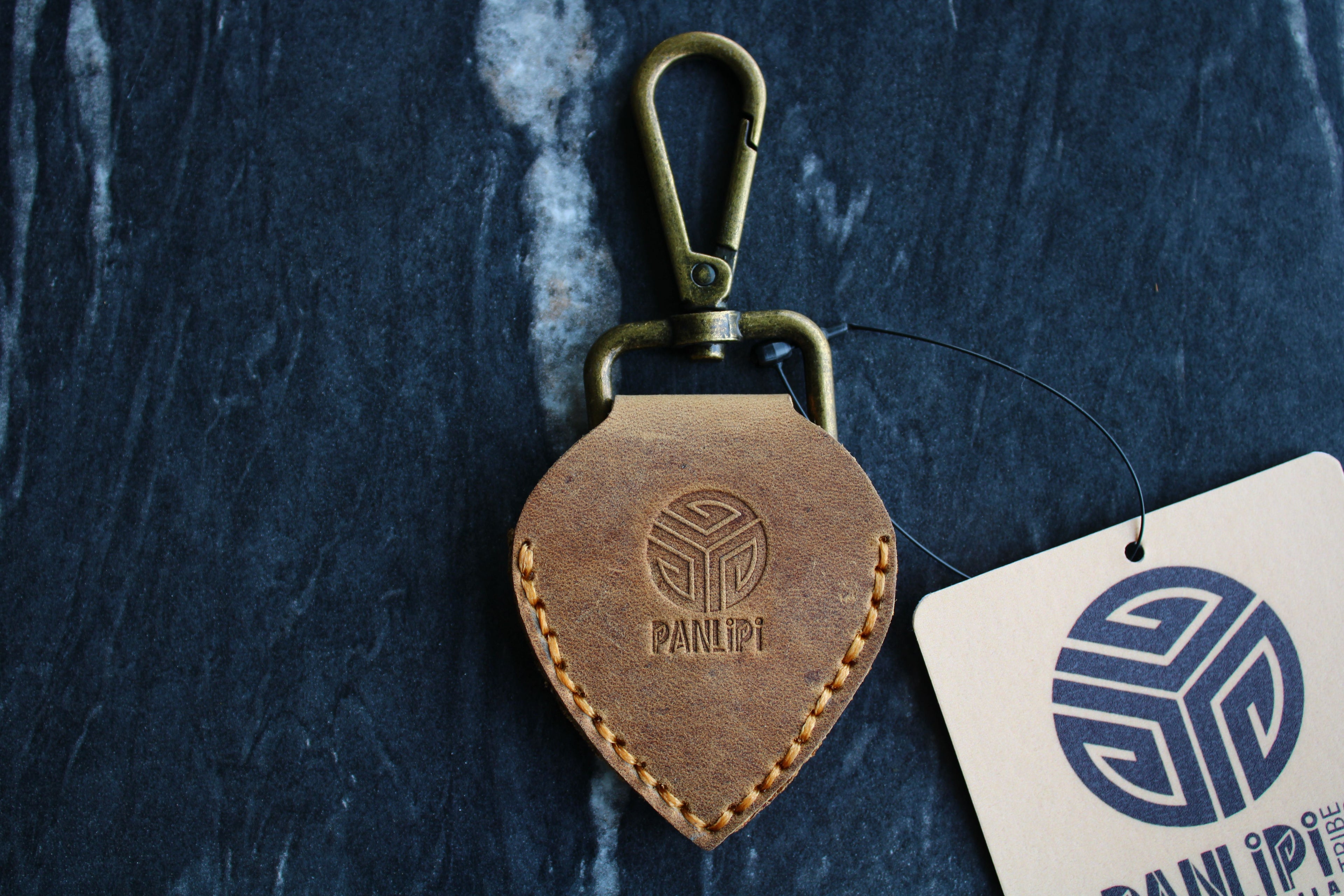 Handmade Panlipi Guitar Pick Pocket Pick Holder Bass Pick Pocket Pick Holder (Tan)